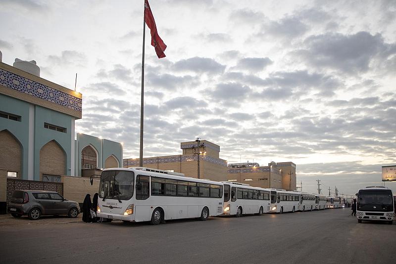 العتبة العباسية المقدسة تعلن نجاح خطة نقل المشاركات في حفل تخرج الطالبات من كربلاء إلى محافظاتهن