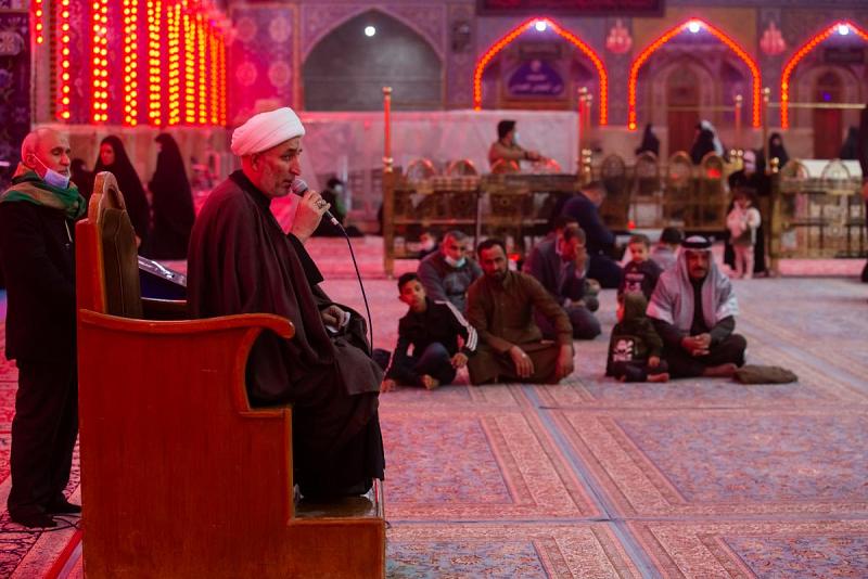قسمُ الشؤون الدينيّة ينظّم محاضرةً دينيّة إحياءً لذكرى وفاة بطلة كربلاء السيّدة زينب (عليها السلام)