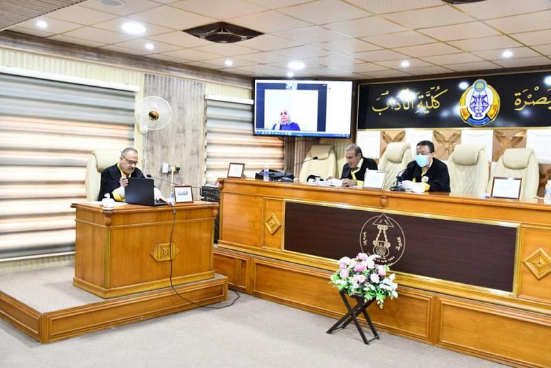 مناقشةُ بحث دراساتٍ عُليا حول الملفّ الاستناديّ للمؤلّفين العراقيّين