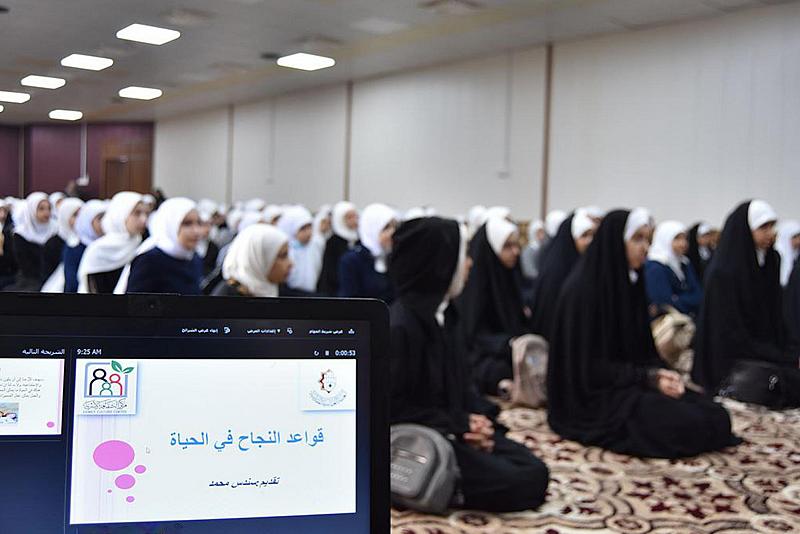ضمن برنامجه المعرفي.. مركز الثقافة الأسرية يستضيف ثانوية المتفوقات