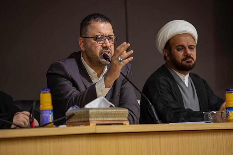 باحث يناقش دور المرجعيّة الدّينيّة العليا في تعزيز الهُويّة الإسلاميّة
