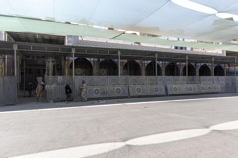 قسم المضيف يفتتح ثلاثة منافذ رئيسة لتوزيع وجبات الطعام لزائري الأربعين