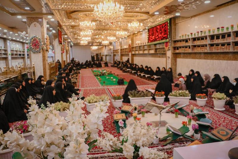 مآدب إفطارٍ روحيّة وجسديّة تنظّمها شعبةُ الخطابة الحسينيّة النسويّة للمشتركات في محافلها القرآنيّة