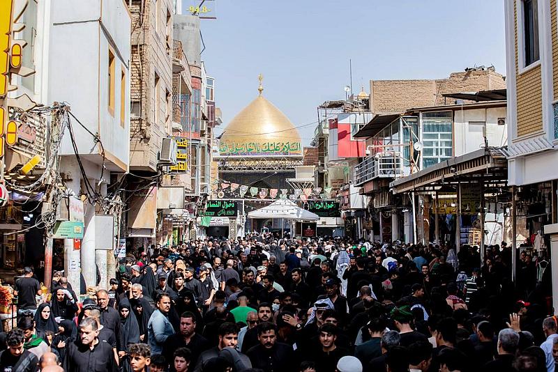 بالصور.. المئات من مواكب العزاء تتوافد على حرم أمير المؤمنين علي بن أبي طالب (عليه السلام)