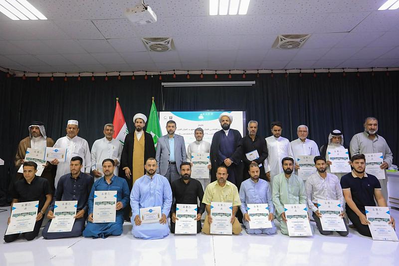 المجمع العلمي يكرم أساتذة الدورات القرآنية الصيفية في كربلاء