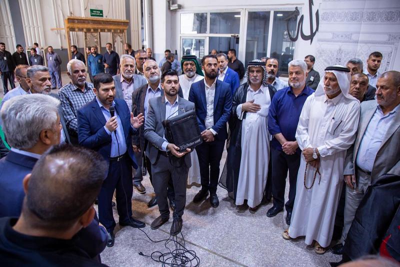 ممثِّلو المواكب الحسينيّة يجرون زيارةً لقسم صناعة شبابيك الأضرحة المقدّسة وأبوابها