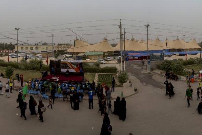 بالرغم من استحداث جامعة العميد فيه :مجمع ام البنين (عليها السلام) الخدمي يتواصل  بتقديم خدماته لزائري الأربعين ... 