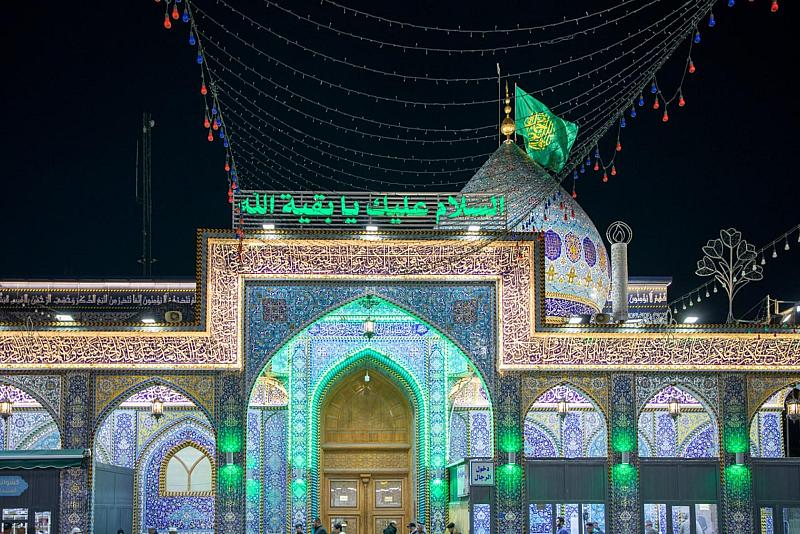 أجواء ليلة الجمعة الأولى من شهر شوّال عند مقام الإمام المهدي (عجّل الله فرجه)