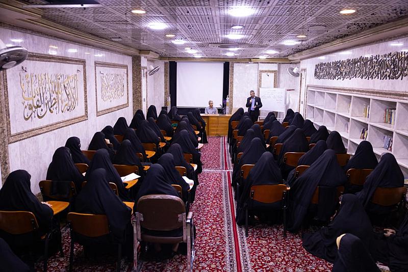  شعبة الزينبيّات تقدم خدماتها التبليغيّة والتنظيميّة لزائرات أبي الفضل العبّاس (عليه السلام)