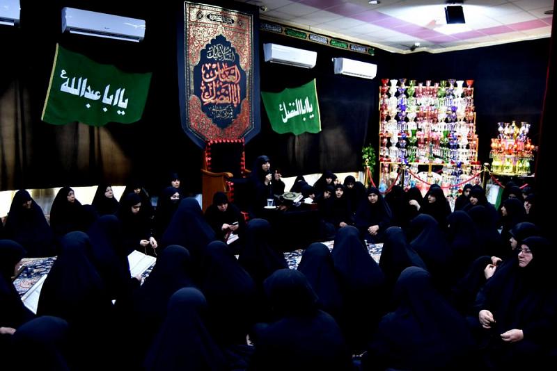 مركزُ الثقافة الأسريّة حضورٌ دائم في المجالس العزائيّة النسويّة
