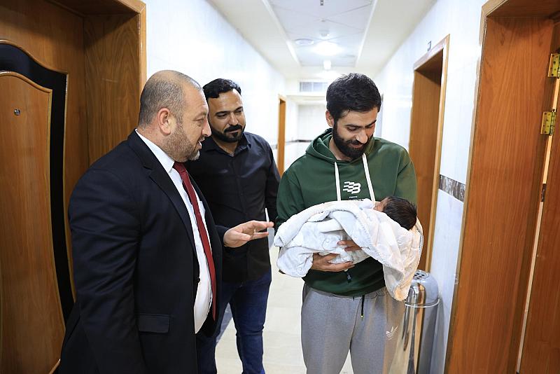 من الحرب إلى الأمل.. حكاية ولادة أول طفل لبناني في كربلاء
