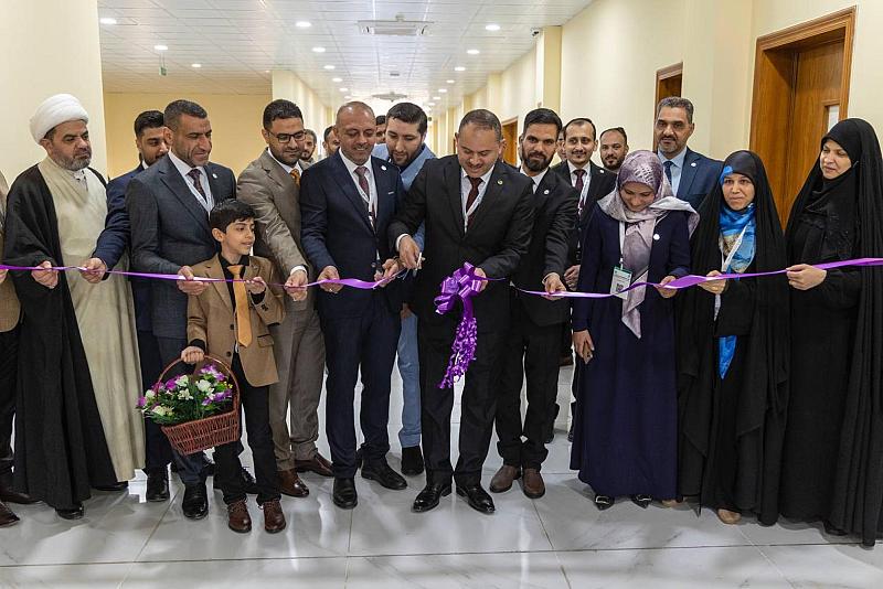 على هامش مؤتمرها العلميّ.. جامعة الكفيل تفتتح مختبرات خاصّة بكلّية التقنيات الصحّية والطبية