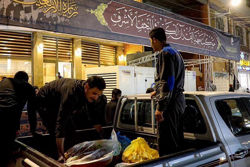 بذكرى استشهاد النبي الأكرم (صلى الله عليه آله).. المَجمَع العلمي يقيم موكبًا خدميًّا في النّجف الأشرف