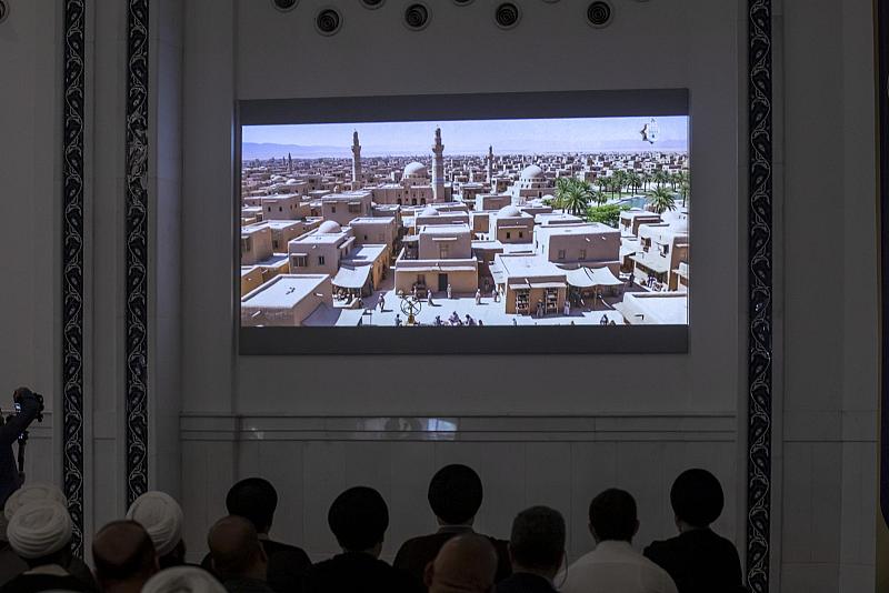 عرض فيلمٍ وثائقيّ عن مراحل إنجاز مصحف النجف الأشرف