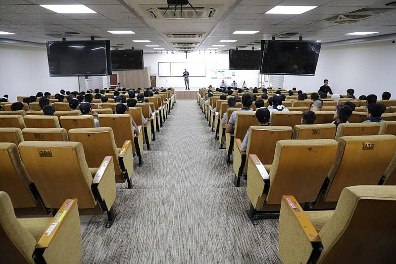 قسم الشؤون الفكرية يقيم أنشطة تربوية وقرآنية لتنمية وعي الناشئة وبناء هويتهم الإيمانية