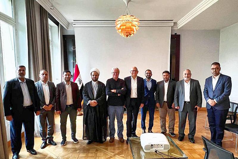 وفد العتبة العباسية يبحث مع السفير العراقيّ في فرنسا سبل التعاون الثقافي والإنساني