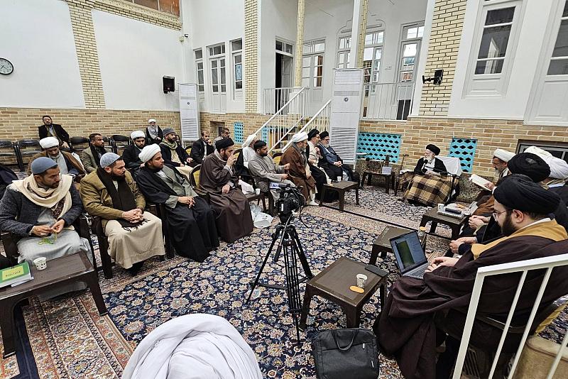 وفد الهيأة العُليا لإحياء التراث يزور السيد موسى الزنجاني بمدينة قم المقدّسة
