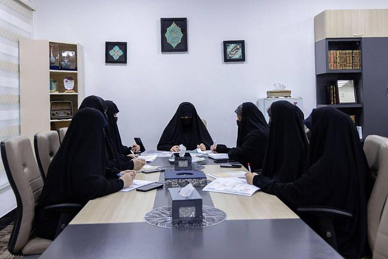 شعبة مدارس الكفيل تعقد اجتماعًا لمناقشة الاستعدادات لحفل تخرّج (بنات الكفيل) التاسع