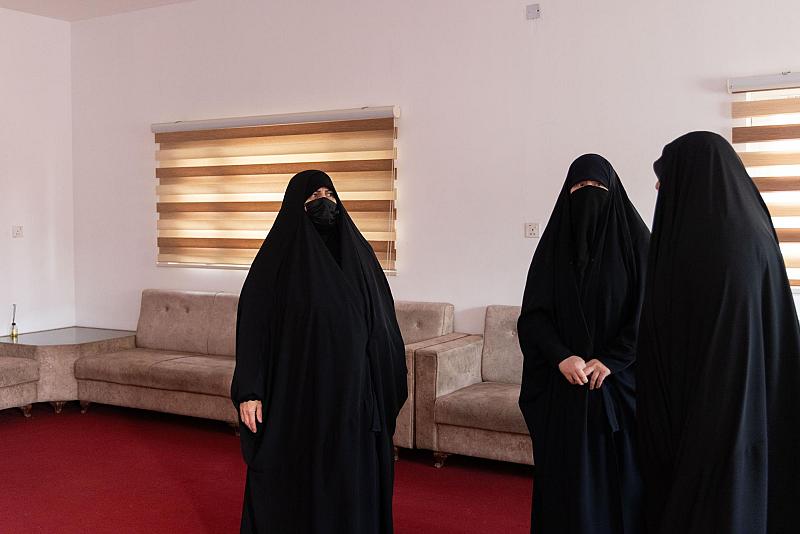 اللجنة التحضيرية تطّلع على استعدادات مجمّع الشيخ الكليني لحفل تخرج طالبات الجامعات العراقية العاشر