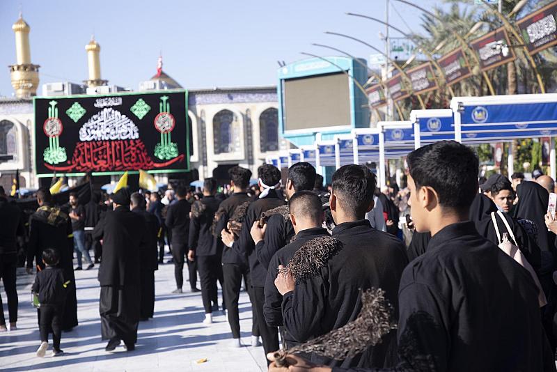 مواكب العزاء تحيي ذكرى شهادة السيدة الزهراء (عليها السلام) في كربلاء
