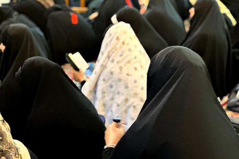 التوجيهُ الديني تنظّم برنامجاً للزائرات لتأدية مراسيم زيارة يوم عرفة