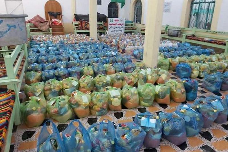 بـ(24.839) سلّة غذائيّة: مواكبُ قضاء العزيزيّة متواصلةٌ بدعمها للعوائل المتضرّرة جرّاء الحظر الوقائيّ