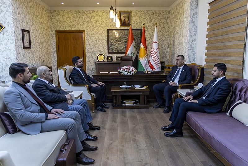 العتبة العباسية المقدسة تسلّم جامعة هولير الطبية دعوة للمشاركة في الحفل المركزي لتخرّج طلبة الجامعات العراقية