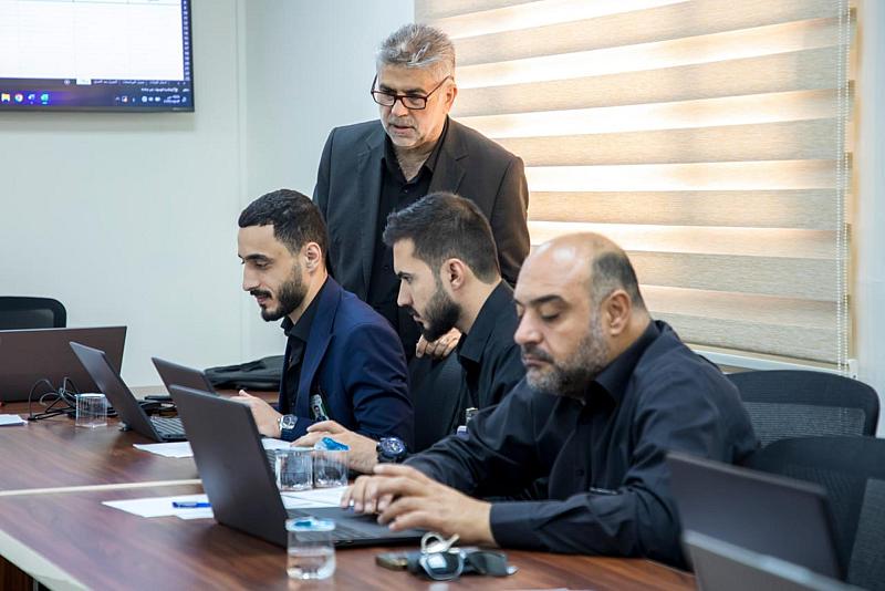 قسم التطوير ينظم دورة تدريبية حول الأهداف التربوية لملاكاته التدريسية