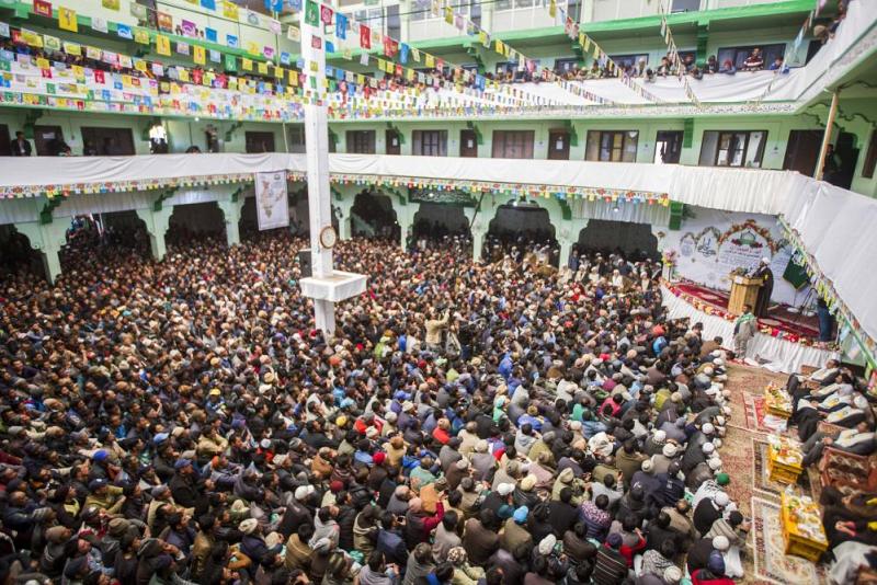 وسط حضورٍ واسع وتفاعل كبير: العتبةُ العبّاسية المقدّسة تُطلق فعاليات مهرجان أمير المؤمنين (عليه السلام) الثقافيّ في مدينة كاركل الهنديّة...