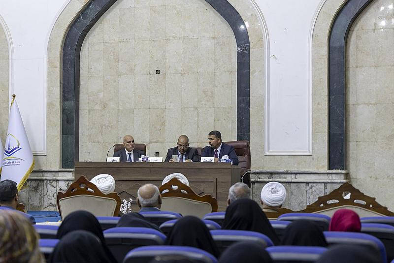 الملتقى العلمي يشهد مناقشة عدد من البحوث عن الخصائص الفكرية والمنهجية لمدرسة الحلة الأصولية