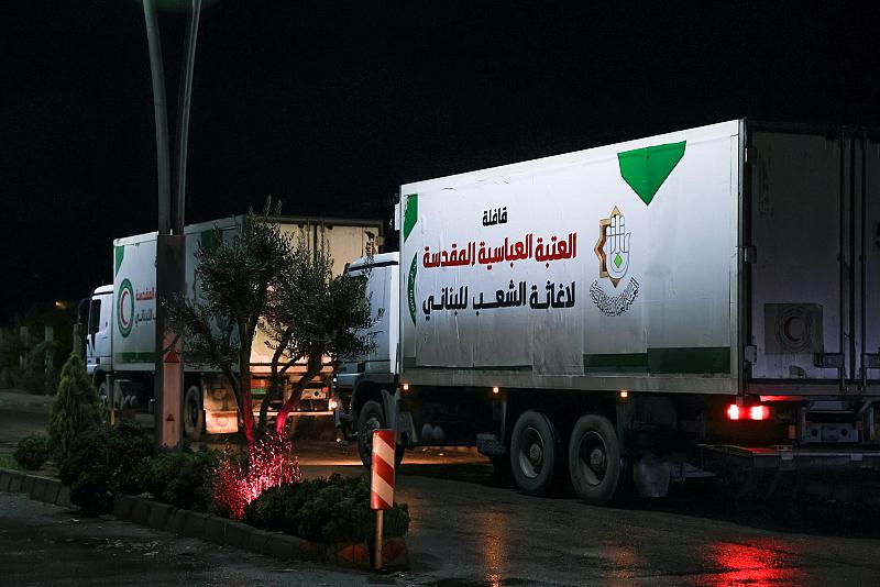 من خدمة الزائرين إلى إغاثة المنكوبين.. العتبة العباسية المقدسة حاضرة في كل الميادين