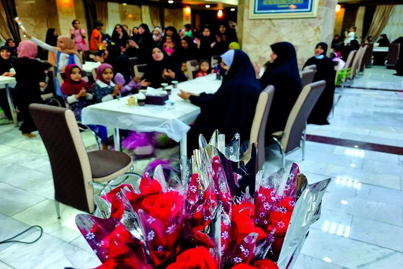 مدارسُ الكفيل الدينيّة النسويّة تستضيفُ أكثر من 50 عائلةً من أيتام الشهداء والمتعفِّفِين وذوي الاحتياجات الخاصّة
