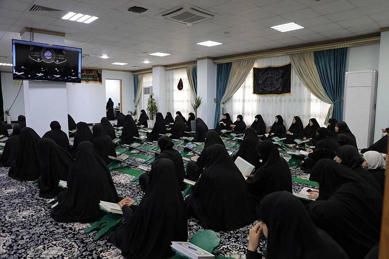 شعبة الخطابة النسوية تنظّم مجلساً عزائياً بذكرى وفاة السيدة زينب (عليها السلام)
