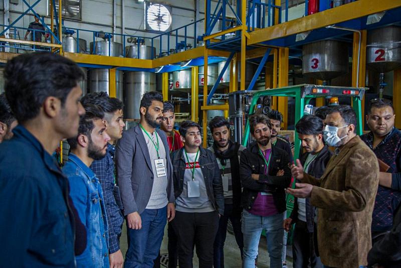 طلبةٌ جامعيّون: مشاريعُ العتبة العبّاسية المقدّسة أسهمت في تطوير الواقع الزراعيّ والصناعيّ في العراق