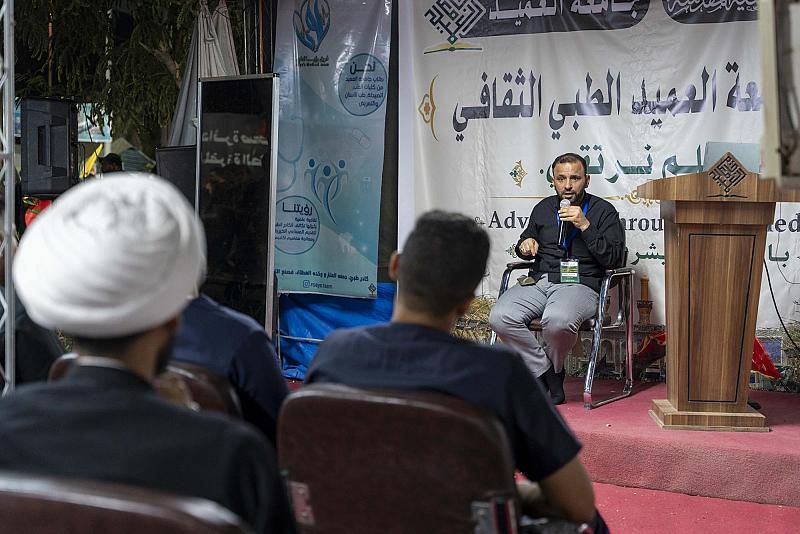 ملتقى جامعة العميد الطبّي يقدّم محاضرة عن الأهداف الذكية لزائري الأربعين