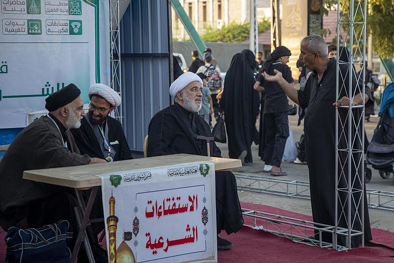 عَبرَ 25 محطة.. خدمات تبليغية وإرشادية يقدمها قسم الشؤون الدينية لزائري الأربعين