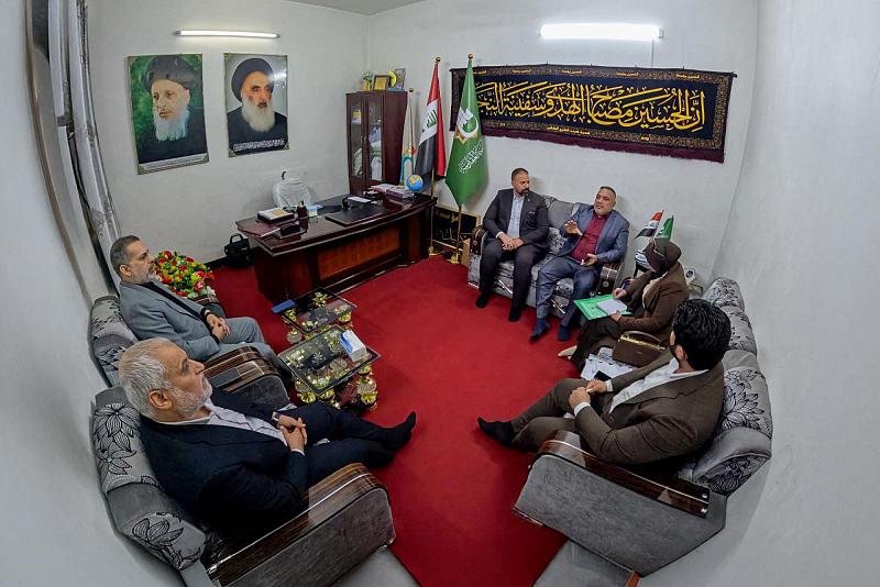 المجمَع العلمي ووفد وزارة التربية يبحثان سبل التعاون المشترك