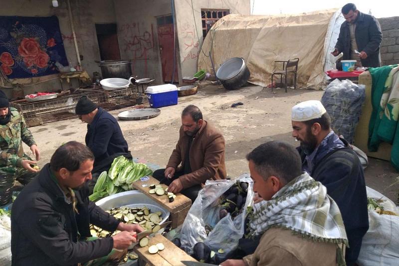 نُطعمكم بأيدينا فهل نُجازي فضلكم؟!