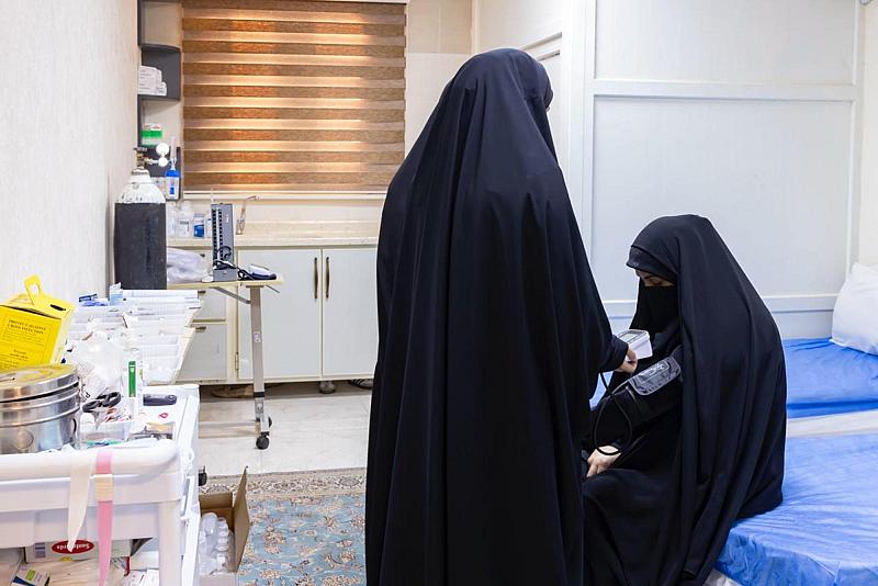 عَبرَ خطة صحية متكاملة.. قسم الشؤون الطبية يقدم خدماته للمشاركات في مخيمات بنات العقيدة