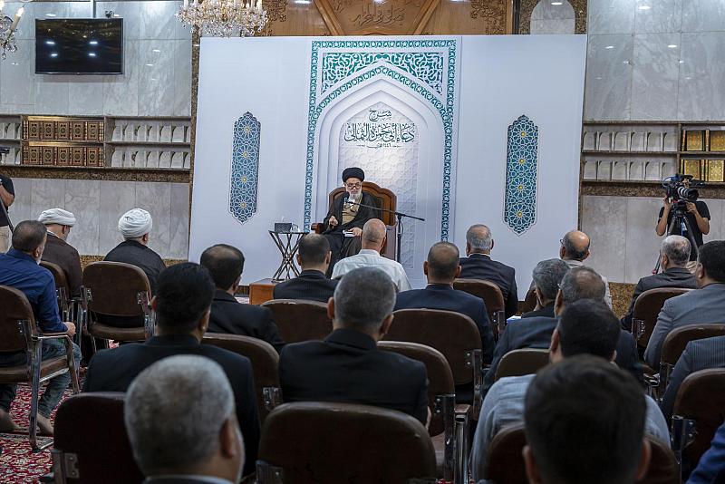 أستاذ الحوزة العلمية العلّامة السيد أحمد الصافي يلقي المحاضرة العلمية الأسبوعية الثانية في شرح دعاء أبي حمزة الثمالي