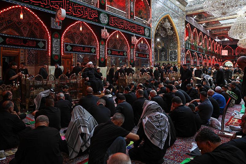 في ليلة الجمعة.. قسم الشؤون الدينية يقيم مجلس عزاء لاستذكار مصائب أهل البيت (عليهم السلام)