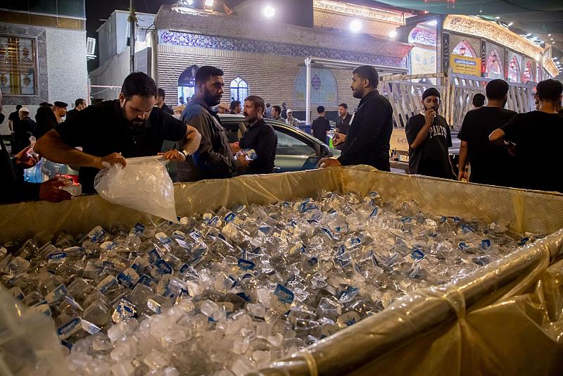 بعد انتهاء زيارة الأربعين.. مجموعة مشاتل الكفيل تواصل تقديم خدماتها للزائرين المتواجدين في كربلاء