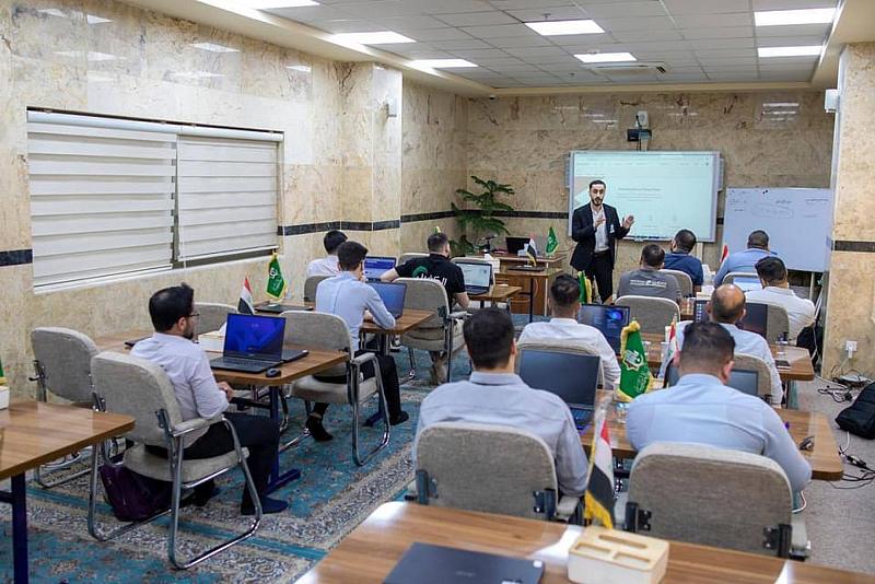 قسم التطوير يقيم دورة تدريبية حول الذكاء الاصطناعي