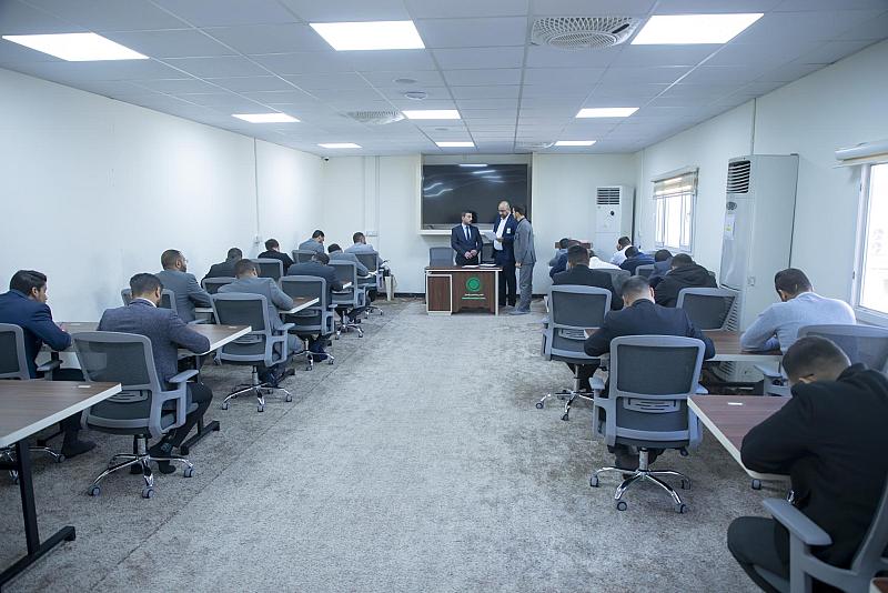 أكاديمية التطوير الإداري تُجري الاختبارات النهائية لطلبتها