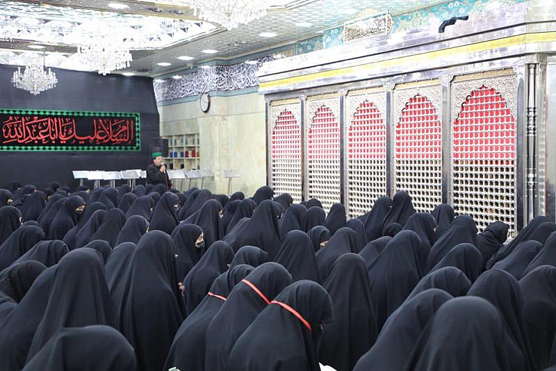 معهد القرآن الكريم النسوي ينظّم سفرة دينية إلى كربلاء المقدسة لطالبات الدورات القرآنية الصيفية
