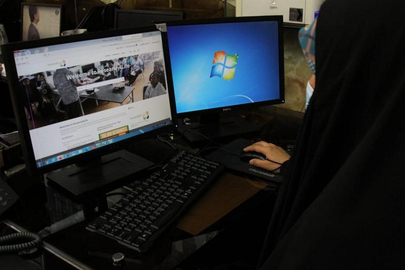 مكتبةُ أمّ البنين النسويّة تعزّز أوعيتها المعرفيّة بأكثر من 20 ألف مصدرٍ متنوّع