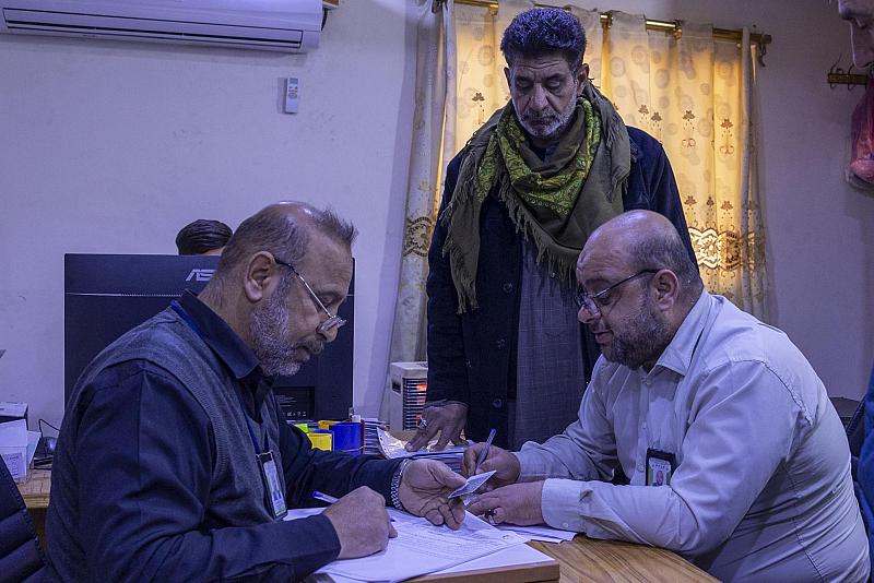 قسم الشعائر ينهي إصدار كفالات المواكب الحسينية المشاركة في زيارة النصف من شعبان