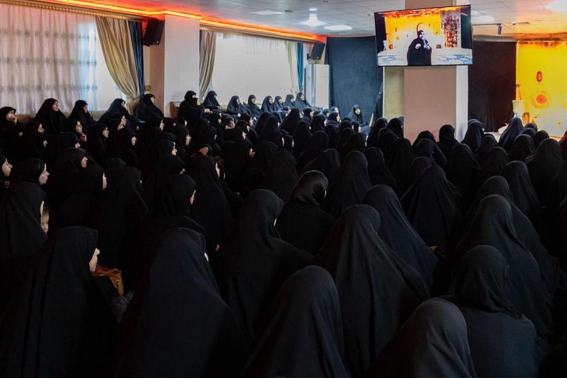 شعبةُ الخطابة الحسينيّة تحيي ذكرى شهادة السيدة الزهراء (عليها السلام) عَبرَ مجلس عزائي