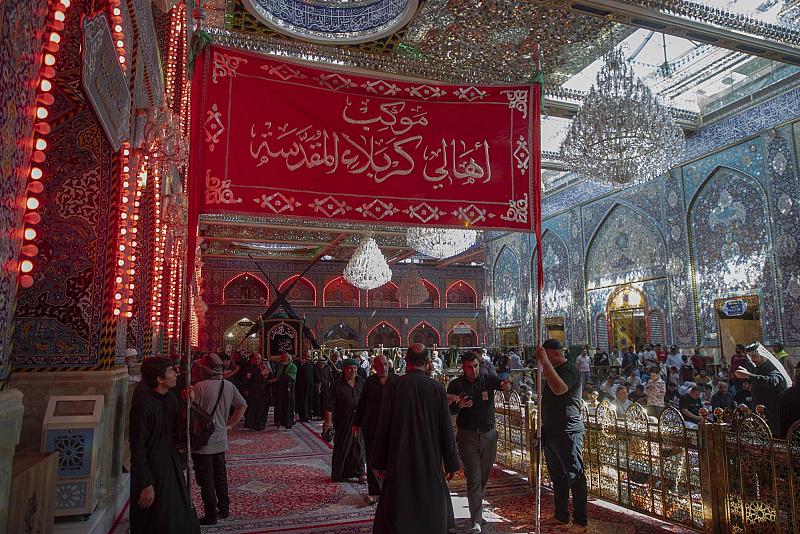 مواكب العزاء الكربلائية تحيي ذكرى استشهاد الإمام الحسن العسكري (عليه السلام)
