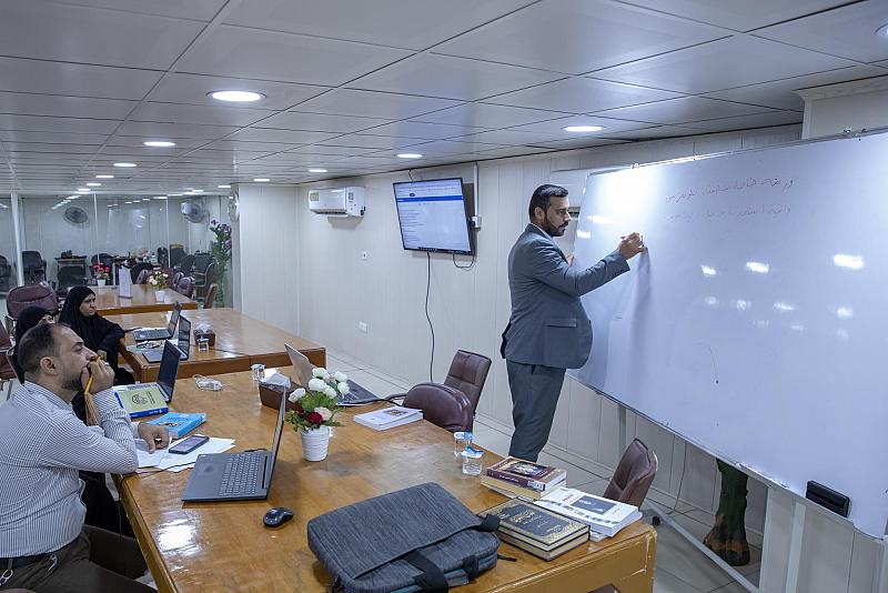 قسم الشؤون الفكرية ينظم ورشة عن فهرسة الأوعية المكتبيّة لملاكات جامعة الكفيل